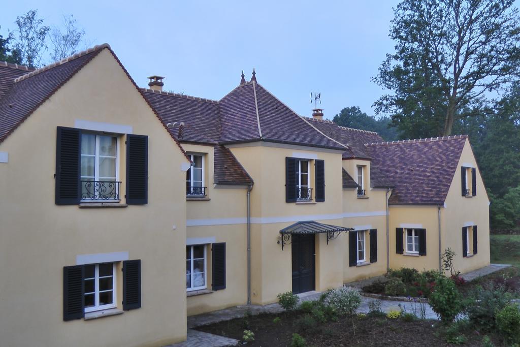 La Foulerie Hotel Bullion Exterior photo
